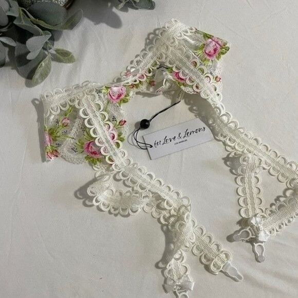 For Love & Lemons Trellis Rose Garter Belt New Womens XXS - Picture 2 of 14